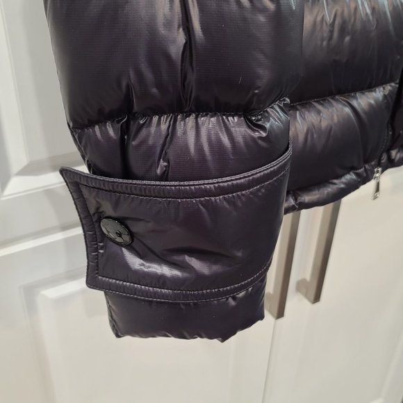 Moncler Logo-Patch Down Padded Jacket - Picture 3 of 10